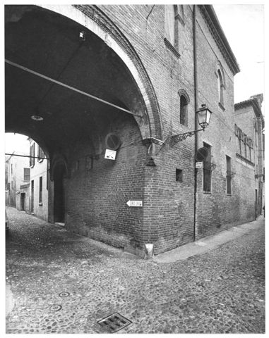 Scorcio di Casa Pisani a Ferrara