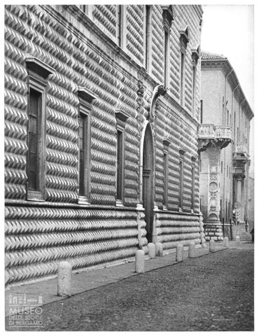 Scorcio di Palazzo dei Diamanti a Ferrara