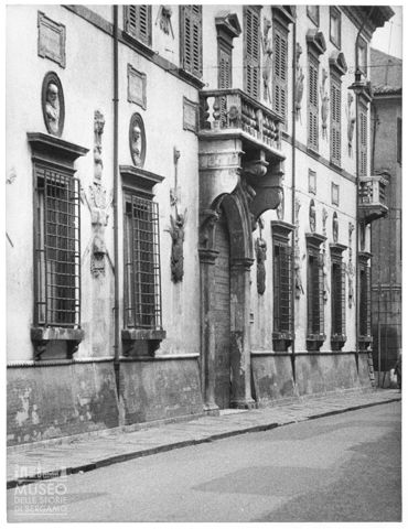 Palazzo Bevilacqua Costabili a Ferrara
