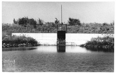 Delta del Po, chiavica in una valle da pesca