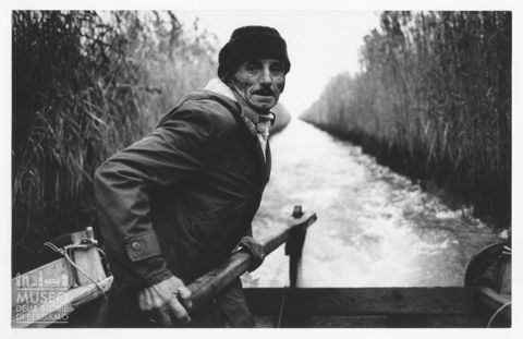 Delta del Po, ritratto di pescatore presso le Bocche del Po di Pila
