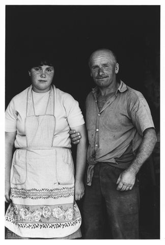 Ritratto di uomo e ragazza nelle Marche