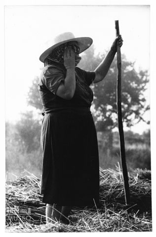 Ritratto di contadina nelle Marche