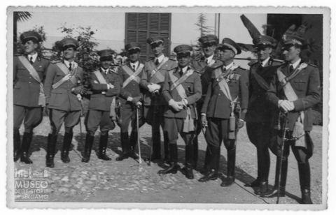 Ritratto di gruppo di militari fascisti