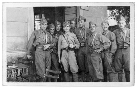 Ritratto di gruppo di militari fascisti