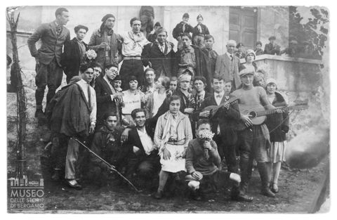 Ritratto di gruppo alla festa dei narcisi