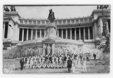 La squadra bergamasca del dopolavoro provinciale in visita a Roma