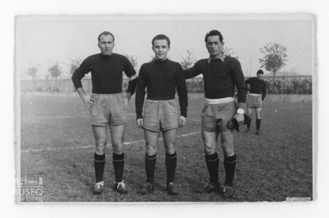 Ritratto di tre calciatori