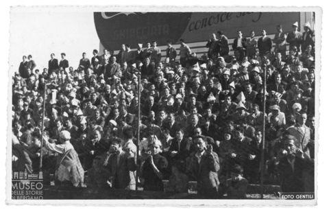 Tifosi allo stadio
