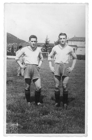 Bergamo, ritratto di due calciatori
