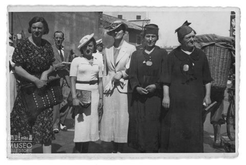 Ritratto di cinque donne