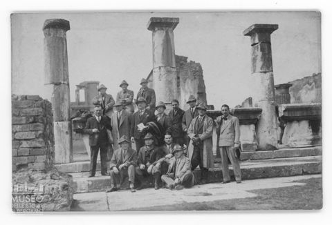 Pompei, gruppo di alpini