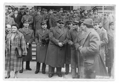 Bergamo, gruppo di militari