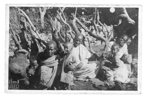 Ritratto di donne e bambini