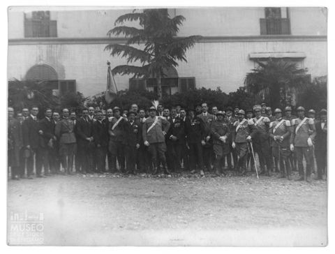Gruppo di soldati