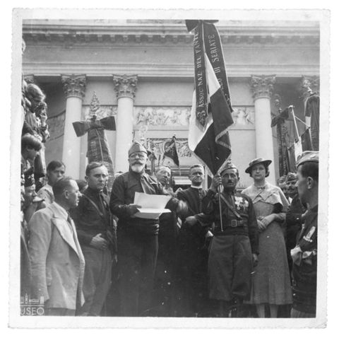 Seriate, cerimonia presso la chiesa