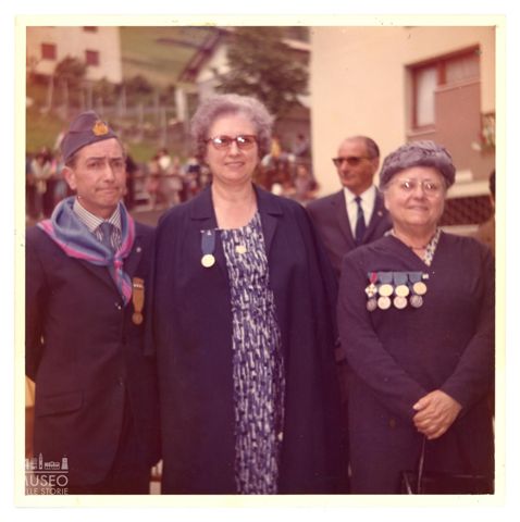 Ritratto di gruppo con Rosetta Locatelli