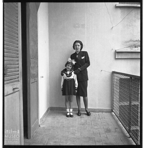 Ritratto di donna con bambina