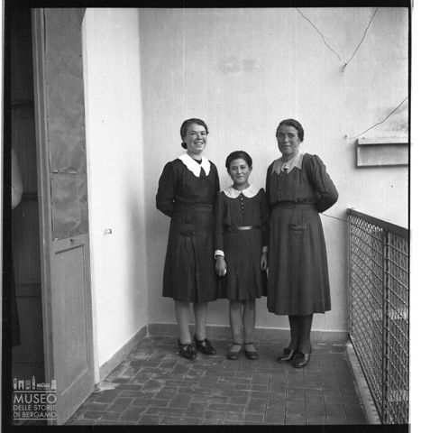 Ritratto di due donne ed una bambina