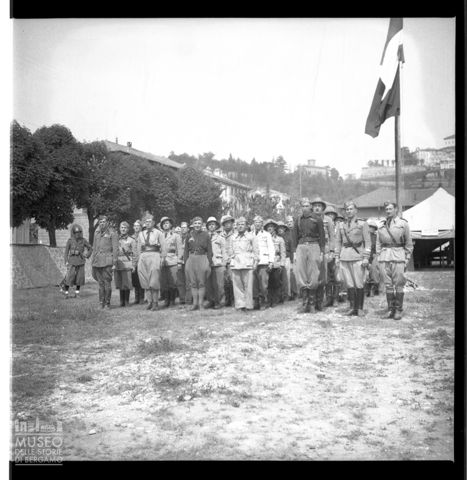 Ritratto di un gruppo di militari
