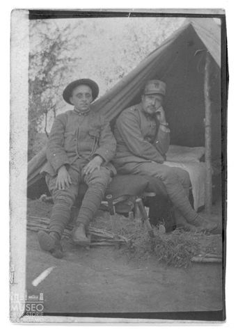 Luigi Pelandi con il reverendo Manzi