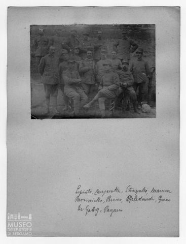 Ritratto di gruppo di militari della Prima guerra mondiale