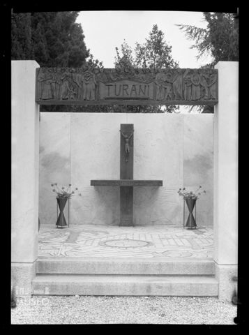 Cappella della famiglia Turani nel Cimitero monumentale di Bergamo
