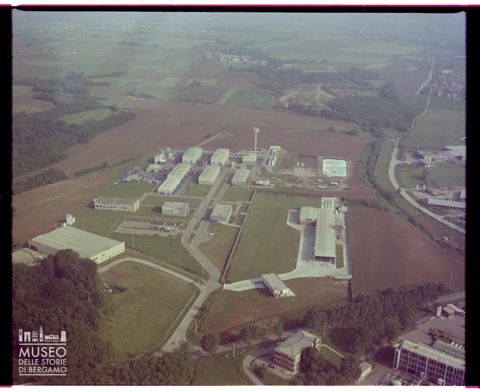 Vedute aeree delle Industrie Chimiche Bozzetto a Filago