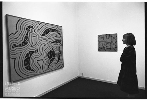 Inaugurazione di una mostra di Carla Accardi presso la Galleria Dossi di Bergamo