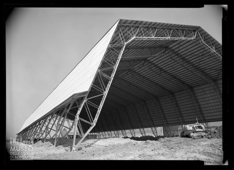 Fabbricati con coperture realizzate dalla Sacelit