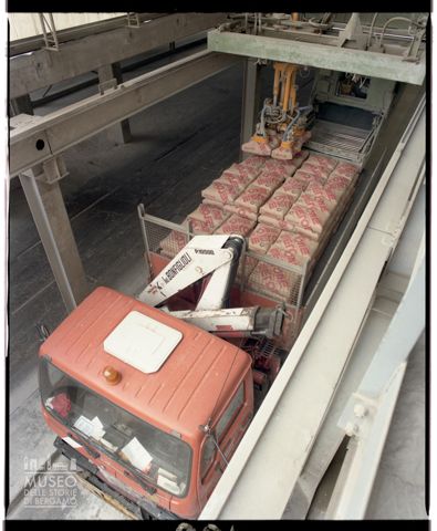 Insaccatrici e impianti di insacco Car-Ventomatic nelle cementerie Merone, Buzzi e Ceti