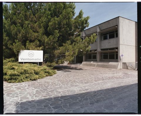 Macchinari per impianti di insacco e carico Ventomatic a Presezzo e sede di Valbrembo