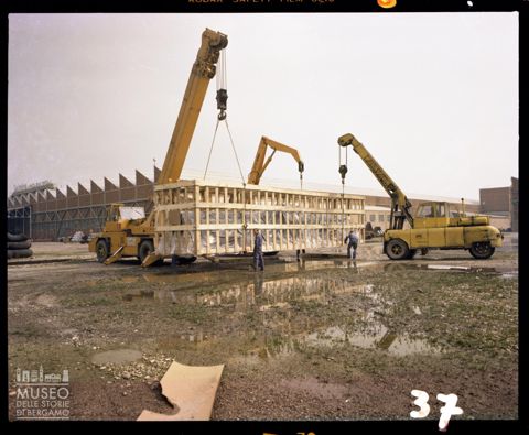 Preparazione di una spedizione nello stabilimento Dalmine a Sabbio