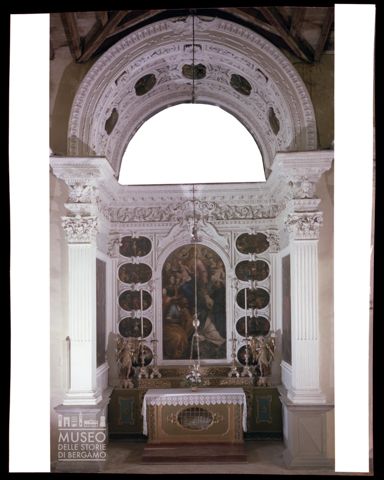 Altare della Madonna del Rosario nel Santuario di Sombreno