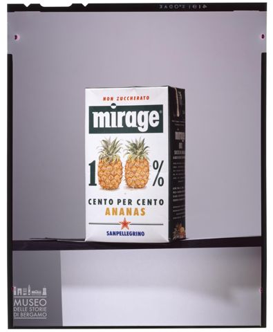 Fotografie di succhi di frutta a marchio Mirage