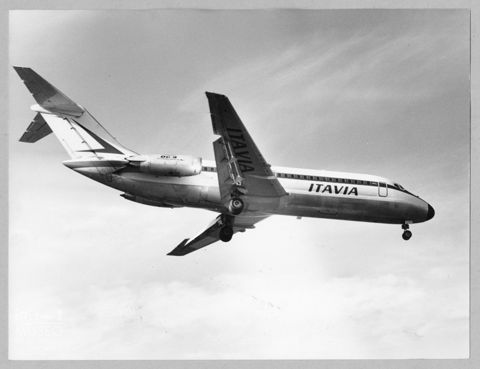Un DC9 in fase di atterraggio