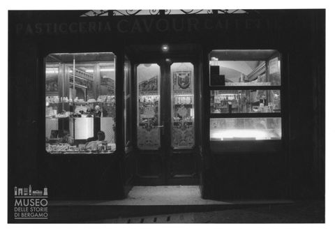 Antica Pasticceria Cavour in via Colleoni a Bergamo