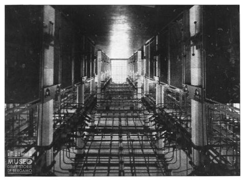 L'interno della ex centrale elettrica di Bergamo in via Nullo