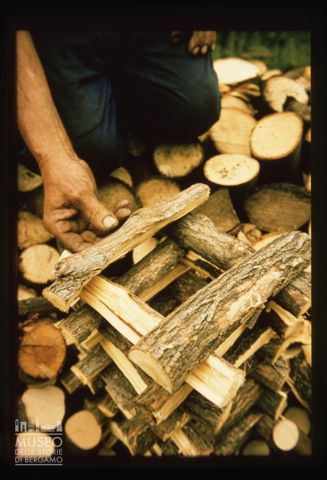 Fabbricazione della carbonella