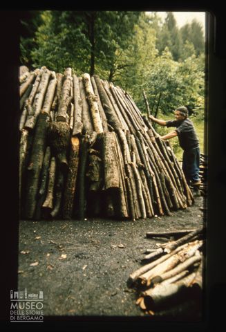 Fabbricazione della carbonella