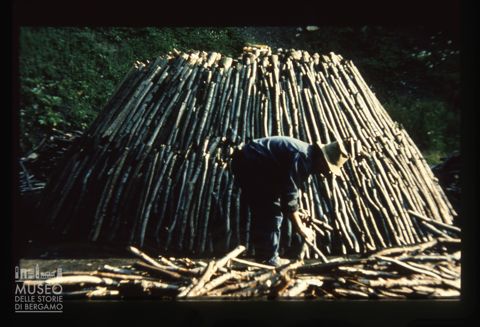 Fabbricazione della carbonella