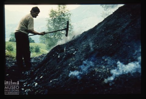 Fabbricazione della carbonella