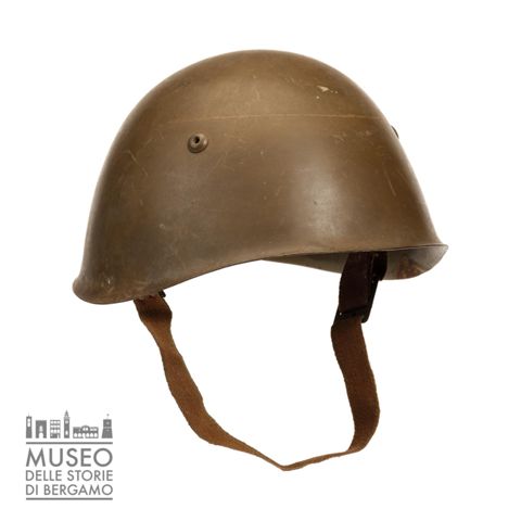 Elmetto modello 1933 dell'Esercito italiano