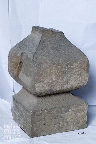 Frammento di balaustro