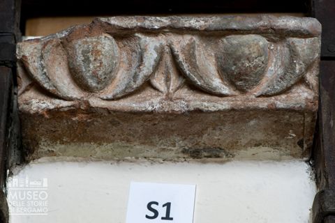 Modanatura a ovoli e dardi