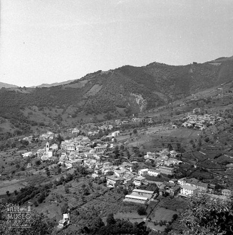 Centro abitato con chiese