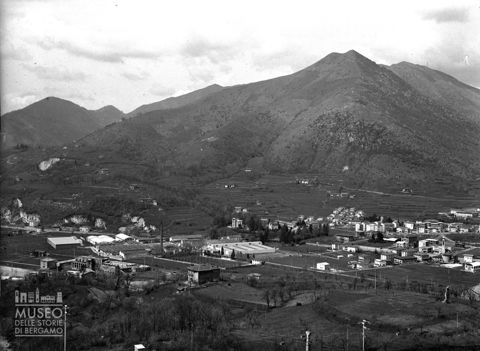 Panorama dall'alto sulla zona industriale