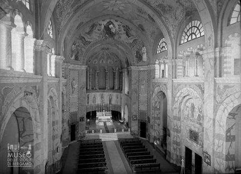 Interno chiesa di Cristo Re