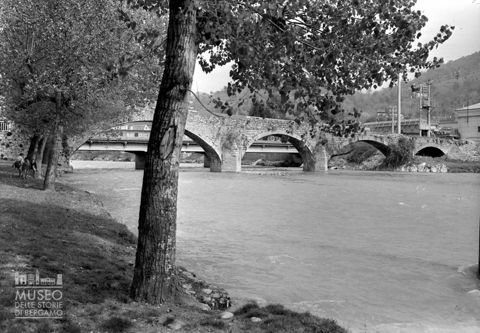 Ponte sul fiume Serio