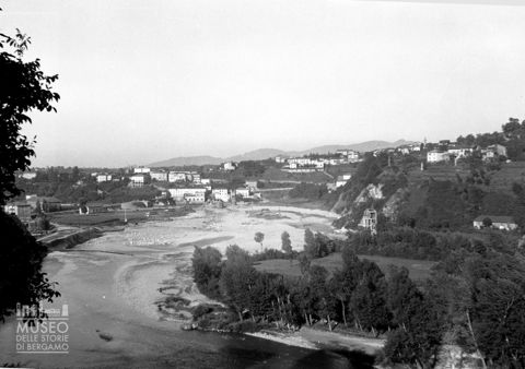 Almenno S. Salvatore, fiume e abitazioni